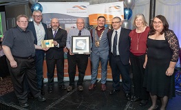 Mayor Mark Ward presents Community Endeavour Awards 2018 sumamry image