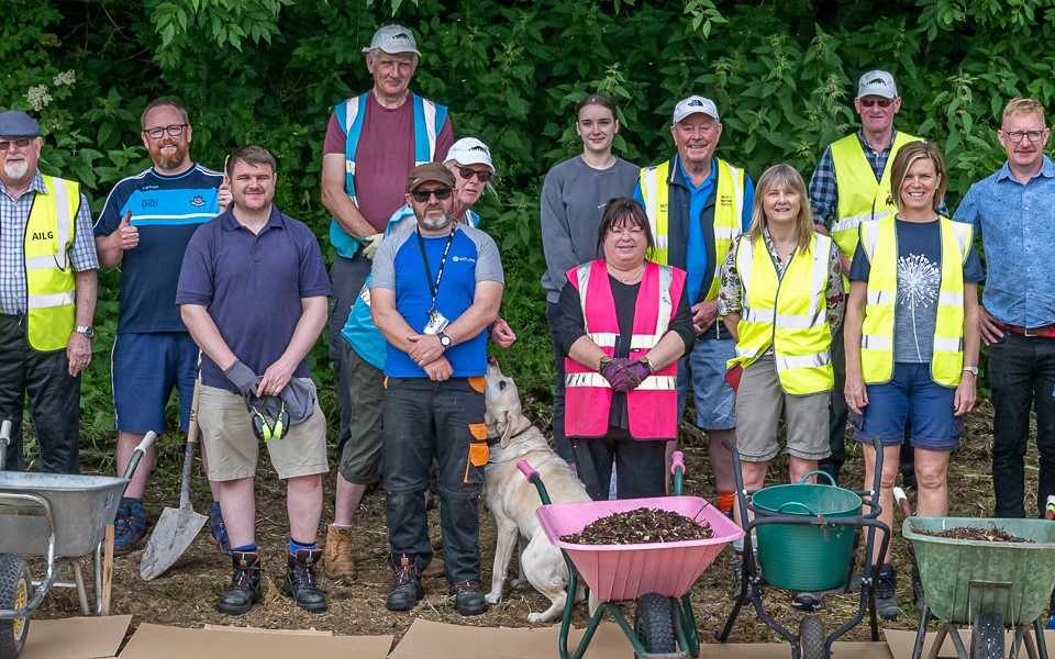 Volunteers Planting a Mini Woodland 2.1