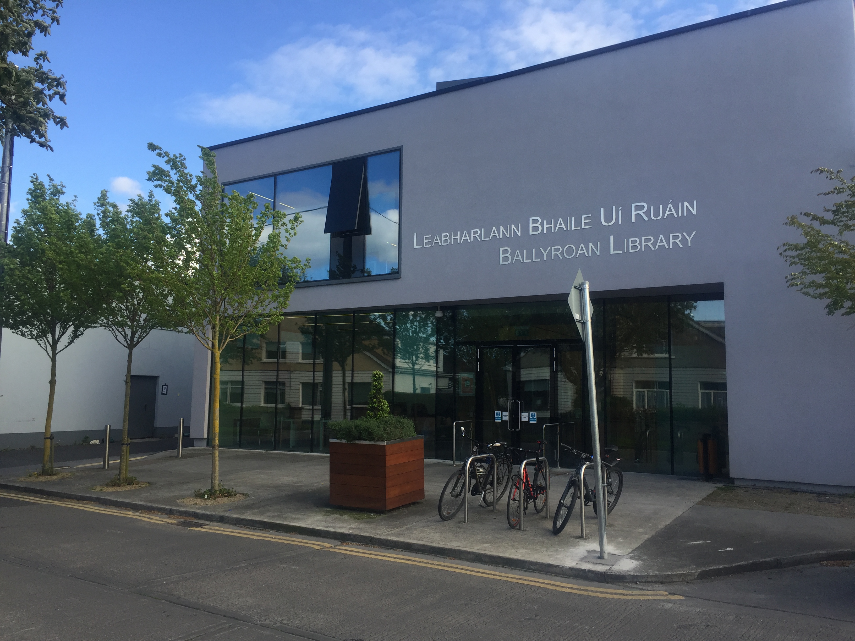 Ballyroan-Exterior